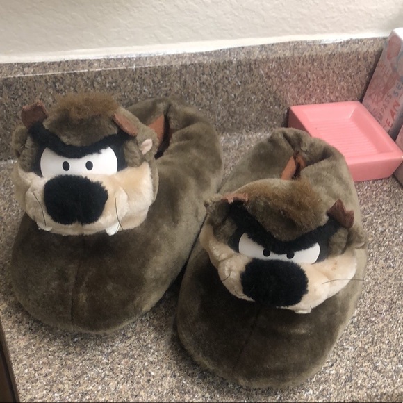 Shoes Tasmanian Devil Slippers Poshmark